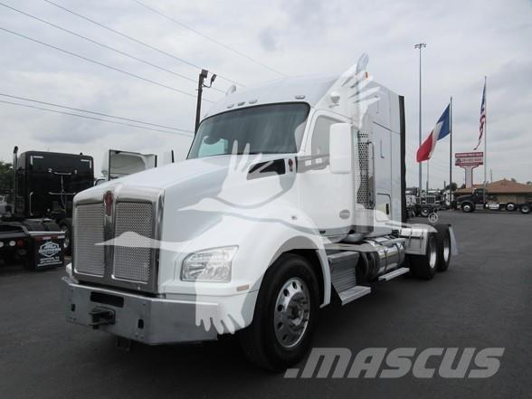Kenworth T880 Τράκτορες