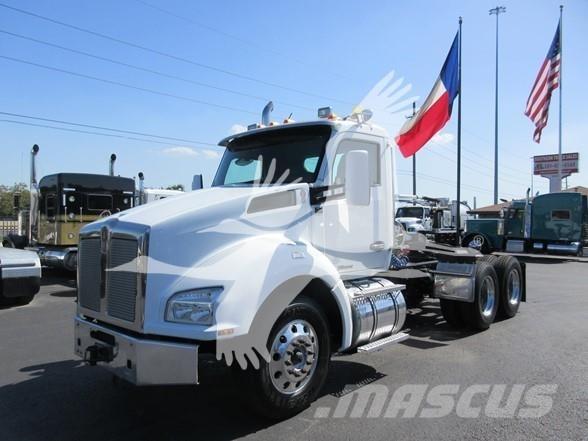 Kenworth T880 Τράκτορες