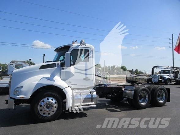 Kenworth T880 Τράκτορες