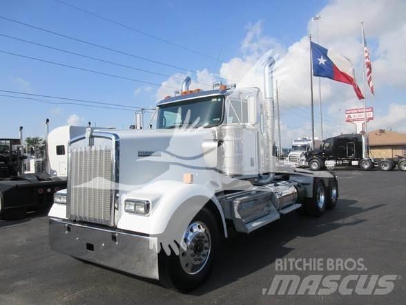 Kenworth W900L Τράκτορες