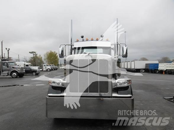 Peterbilt 389 Τράκτορες