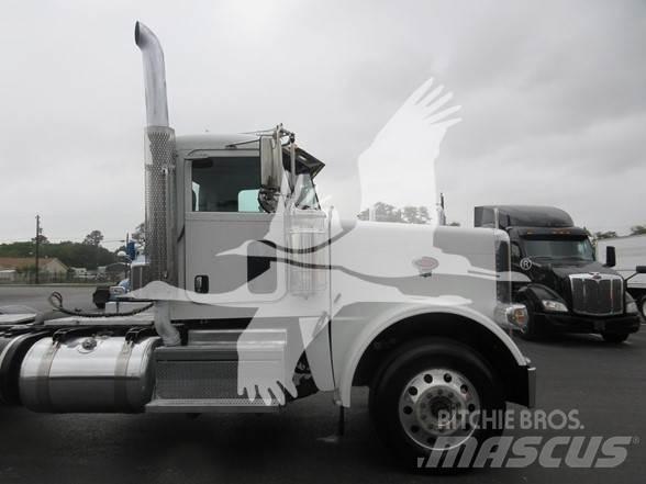 Peterbilt 389 Τράκτορες