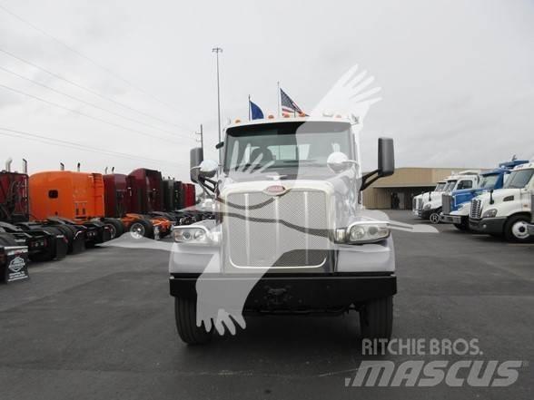 Peterbilt 567 Τράκτορες