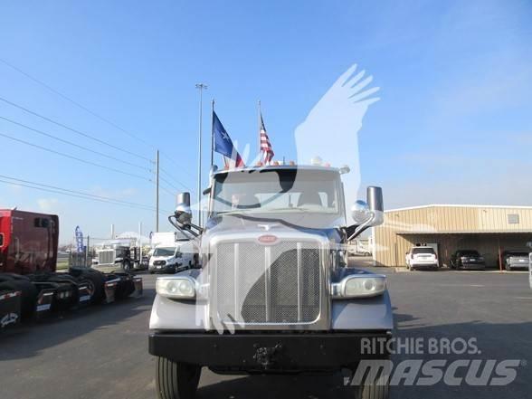 Peterbilt 567 Τράκτορες