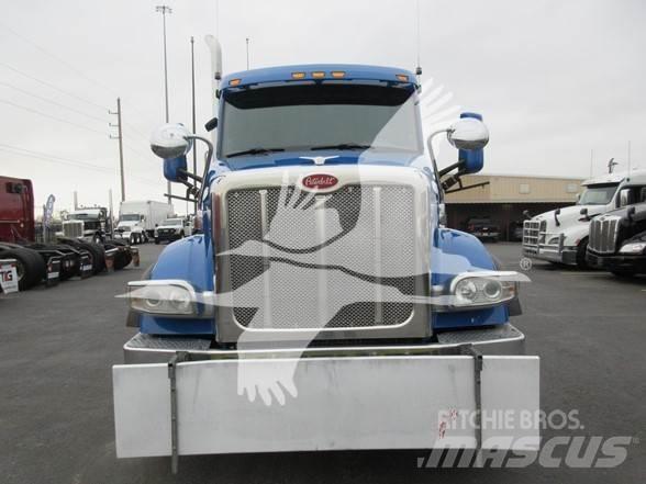 Peterbilt 567 Τράκτορες