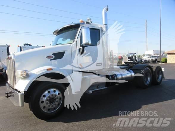 Peterbilt 567 Τράκτορες