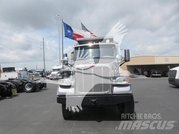 Peterbilt 567 Φορτηγά Ανατροπή
