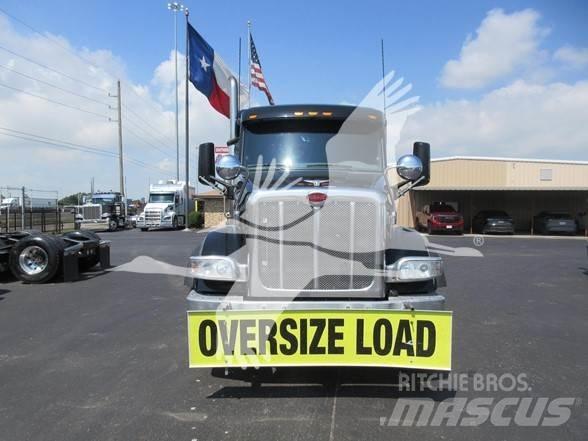 Peterbilt 567 Τράκτορες
