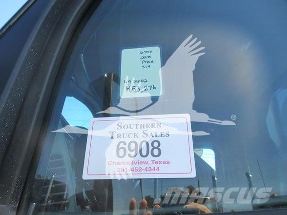 Peterbilt 579 Φορτηγά Ανατροπή