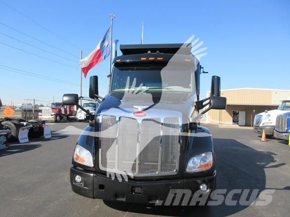 Peterbilt 579 Φορτηγά Ανατροπή