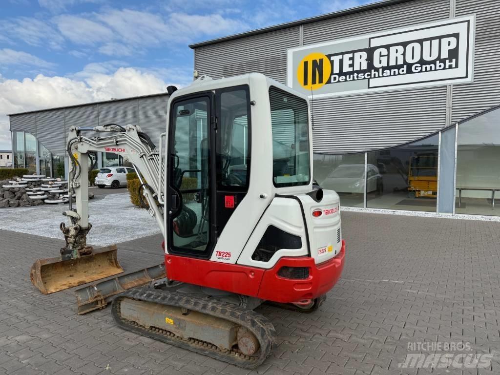 Takeuchi TB 225 V3 Εκσκαφάκι (διαβολάκι) < 7t