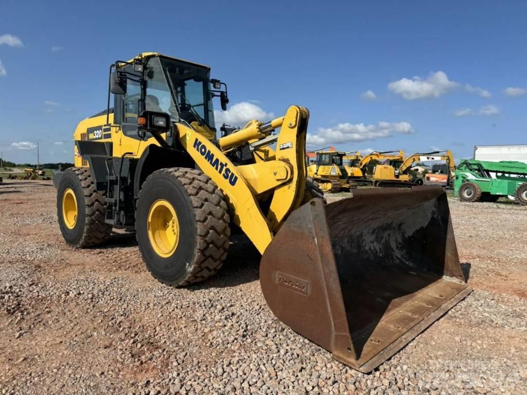 Komatsu WA 320 Φορτωτές με λάστιχα (Τροχοφόροι)