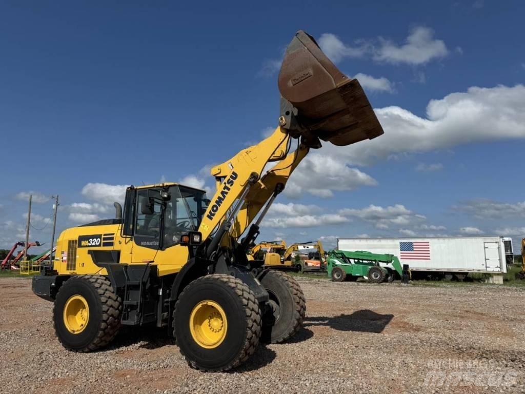 Komatsu WA 320 Φορτωτές με λάστιχα (Τροχοφόροι)