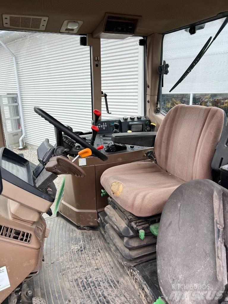 John Deere 6900 Τρακτέρ