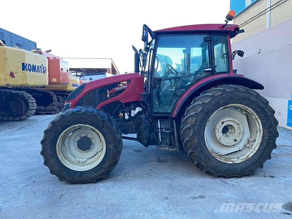 Valtra A134 Τρακτέρ