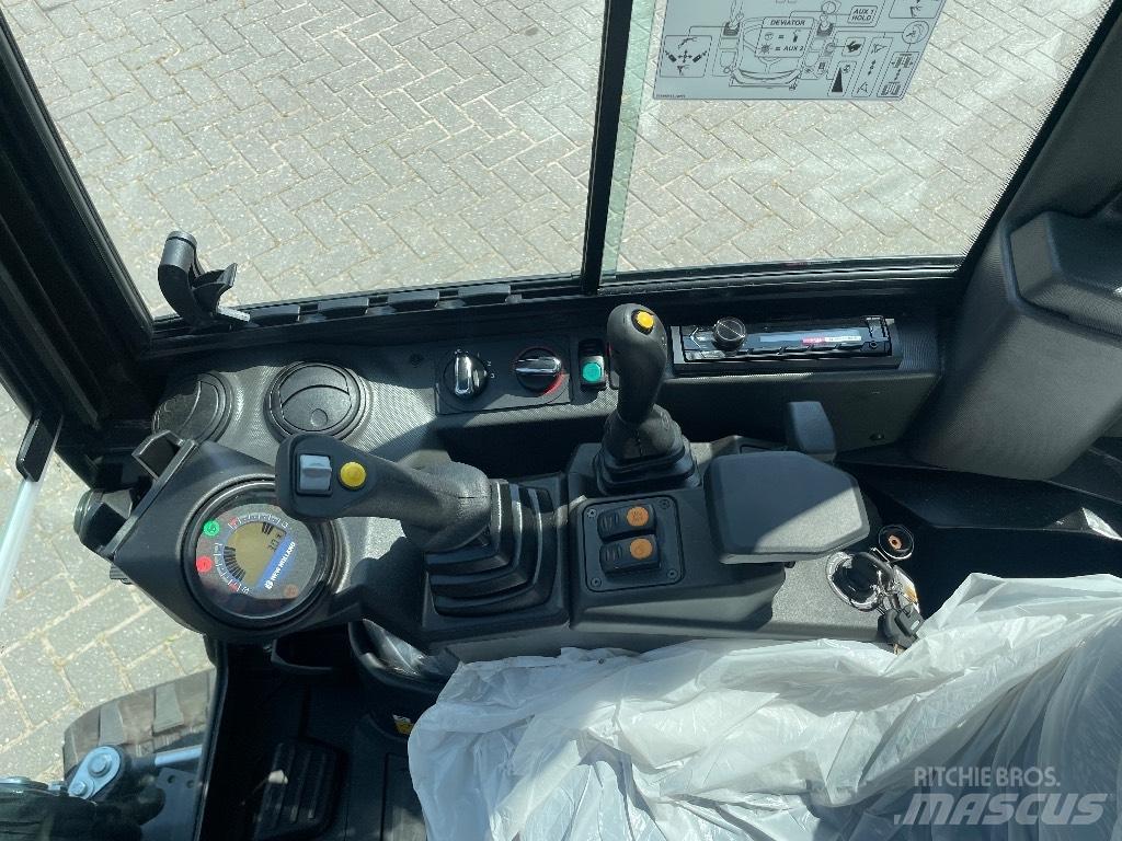New Holland E19D Φορτωτές πολλαπλών χρήσεων