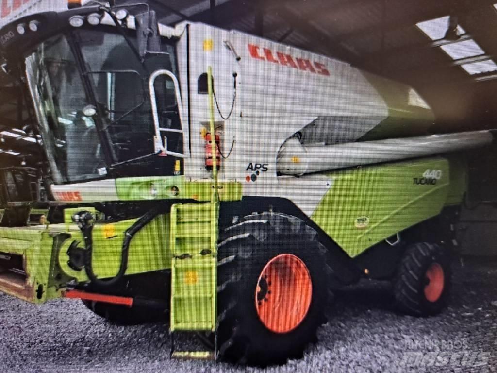 CLAAS Tucano 440 Θεριζοαλωνιστικές μηχανές