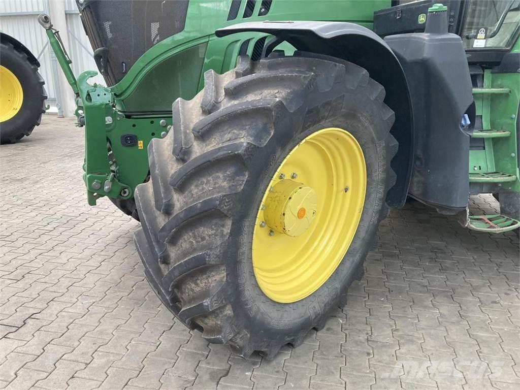 John Deere 6195R Τρακτέρ