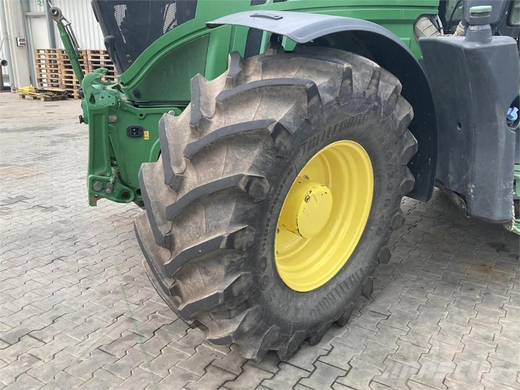 John Deere 6250R Τρακτέρ