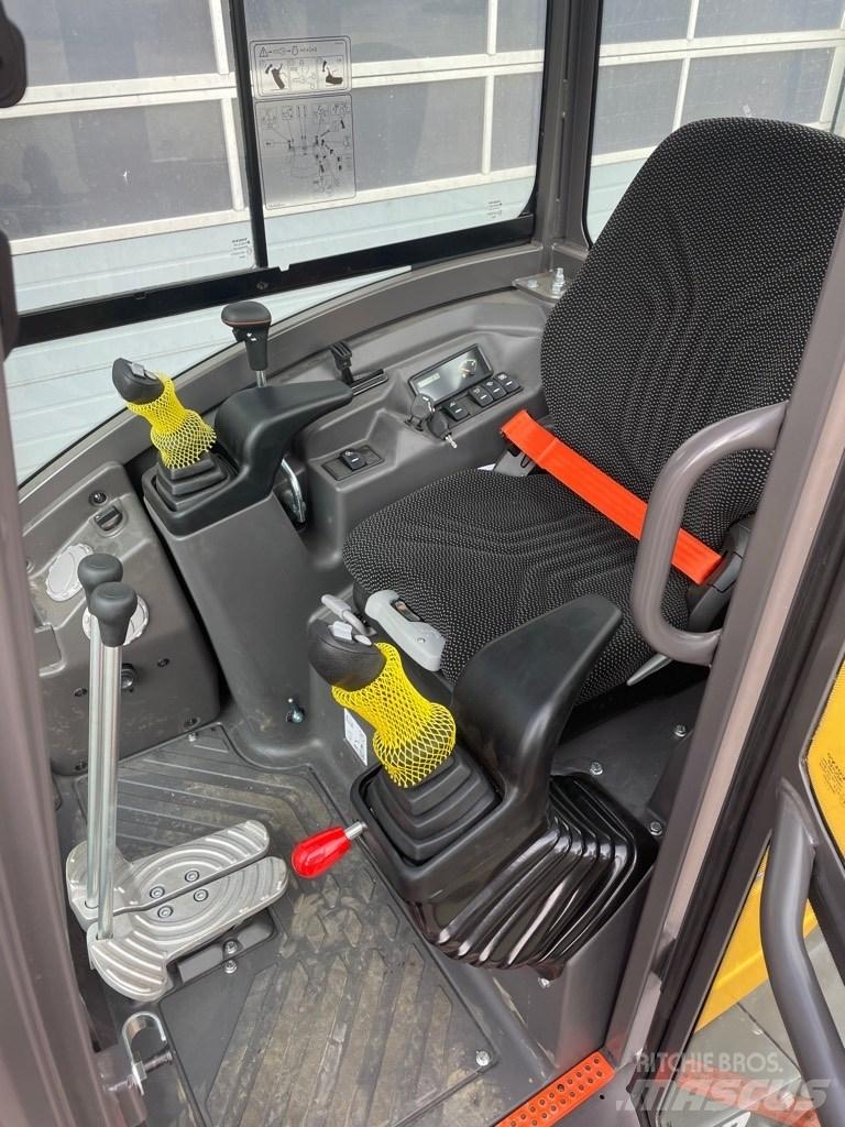 Volvo EC27D Εκσκαφάκι (διαβολάκι) < 7t