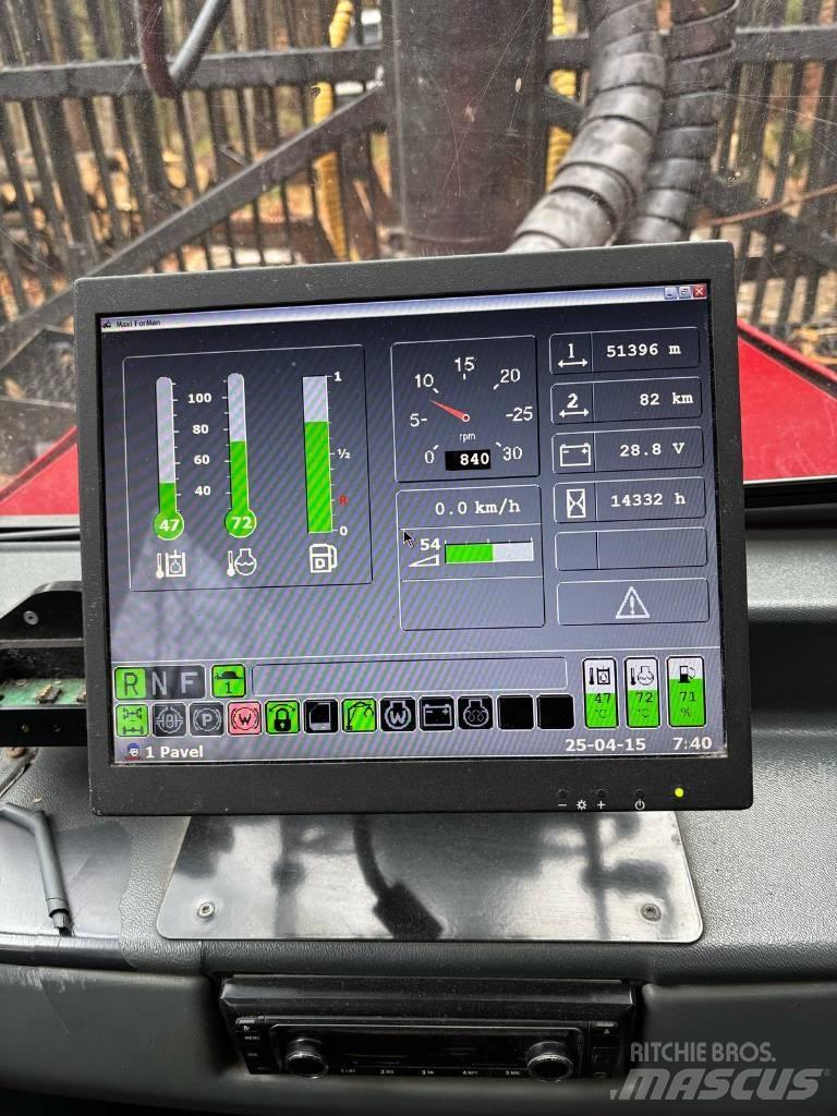 Komatsu 840.4 Μεταφορείς ξυλείας