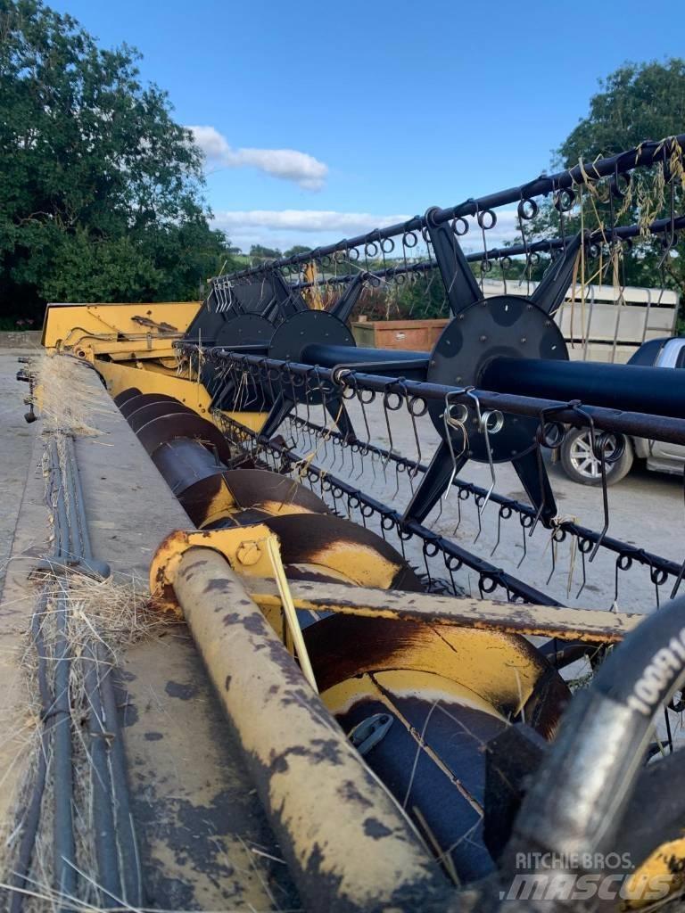 New Holland TX 34 Θεριζοαλωνιστικές μηχανές