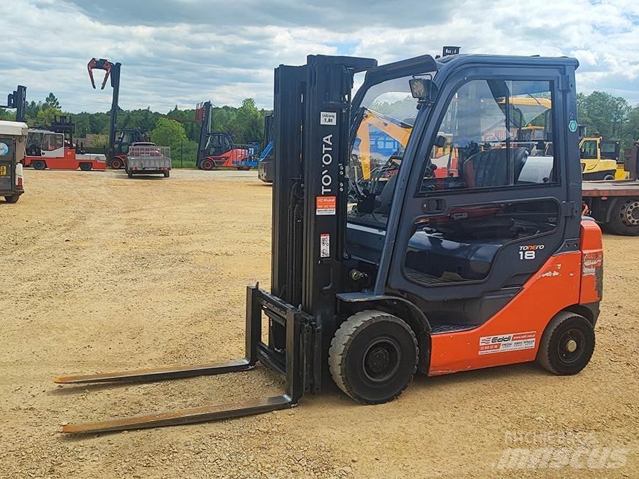 Toyota 02-8FGF18 Περονοφόρα ανυψωτικά κλαρκ με φυσικό αέριο LPG