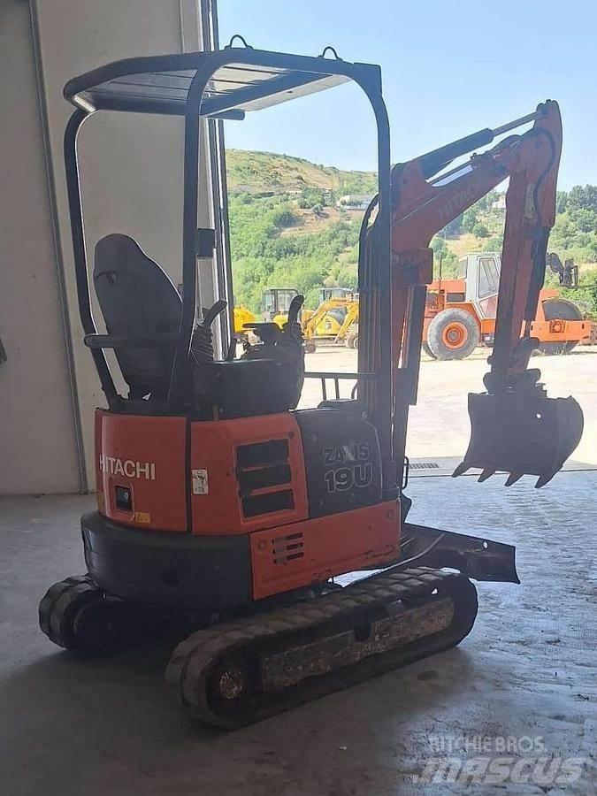 Hitachi ZX19U Εκσκαφάκι (διαβολάκι) < 7t