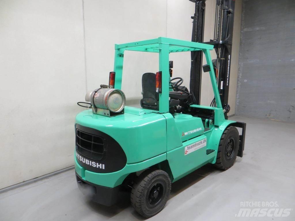 Mitsubishi FG45K2 Περονοφόρα ανυψωτικά κλαρκ με φυσικό αέριο LPG