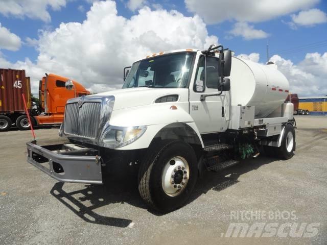 International 7500 Αποφρακτικά οχήματα