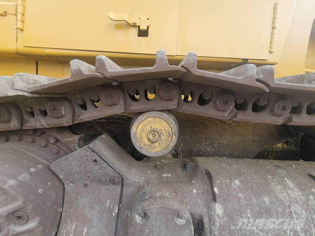 CAT 973 Φορτωτές με ερπύστριες