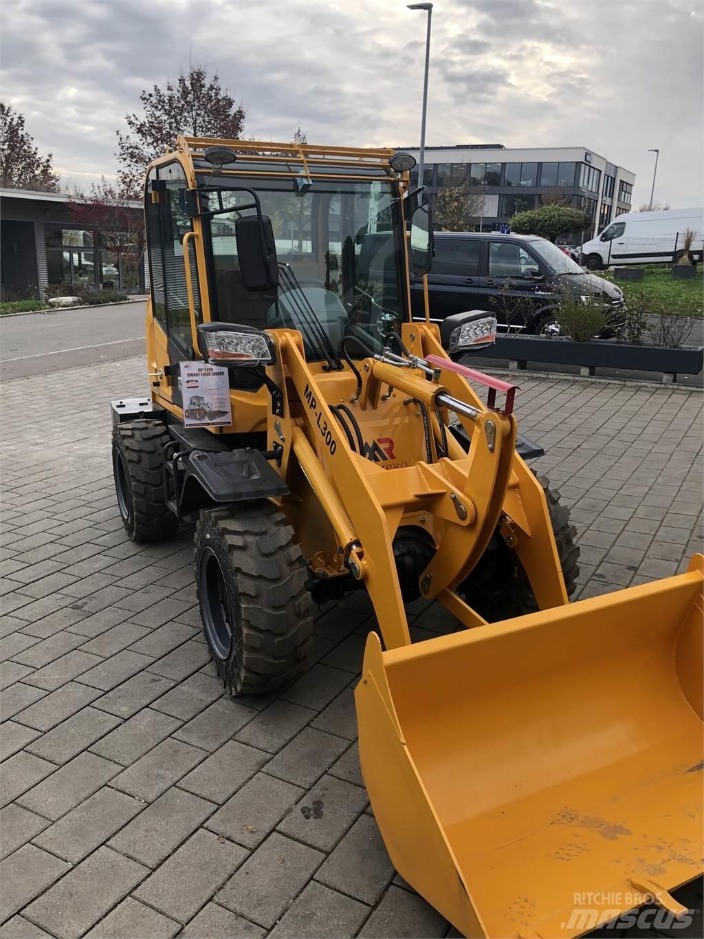  MP-l300 ( Machpro ) Φορτωτές με λάστιχα (Τροχοφόροι)