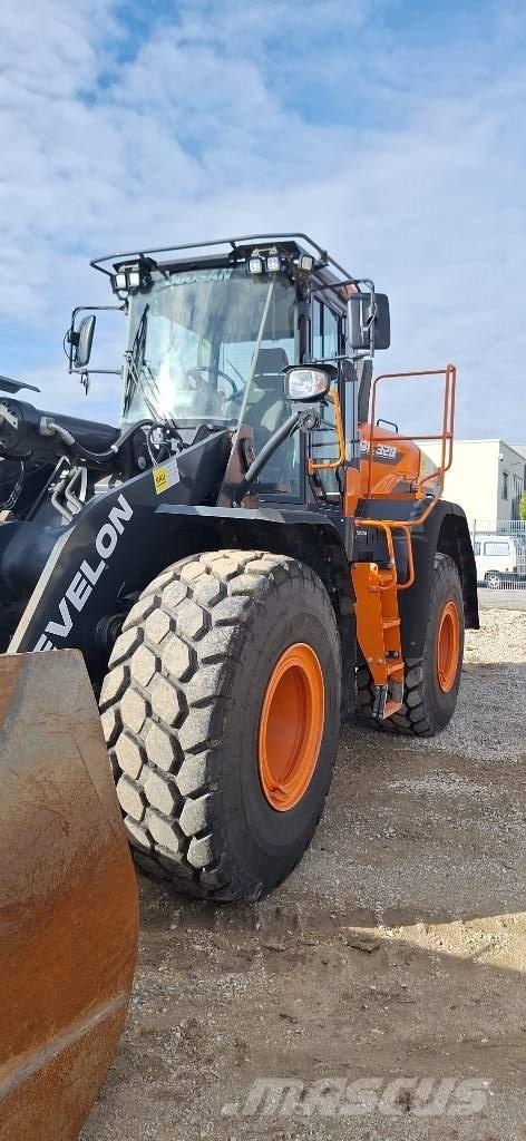 Doosan DL 320-7 Φορτωτές με λάστιχα (Τροχοφόροι)