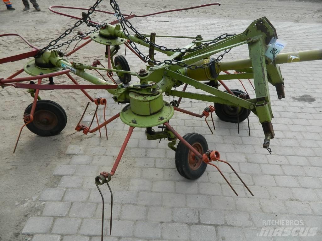 CLAAS 4 Τσουγκράνες και χορτοξηραντικές μηχανές