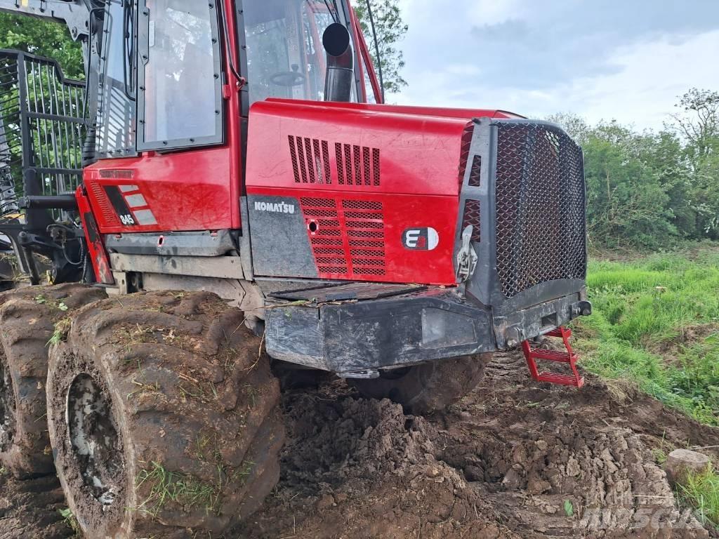 Komatsu 845 Μεταφορείς ξυλείας