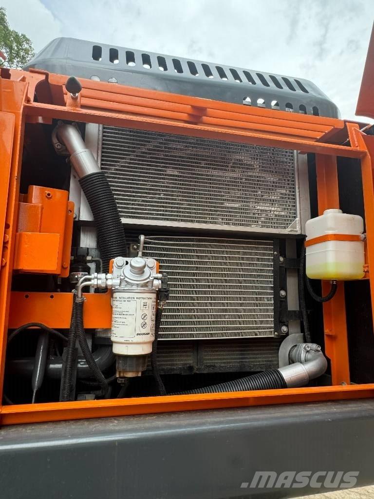 Develon DX 225 LCA Μίνι εκσκαφείς 7t - 12t