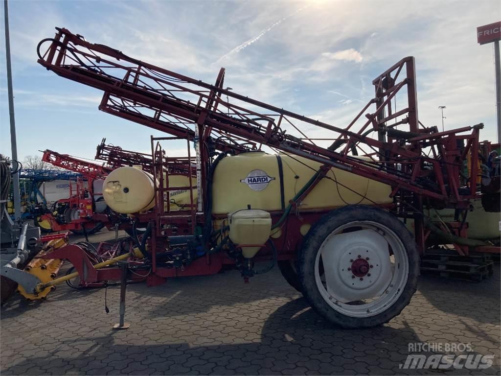Hardi TZY 2400 Ρυμουλκούμενα ψεκαστικά