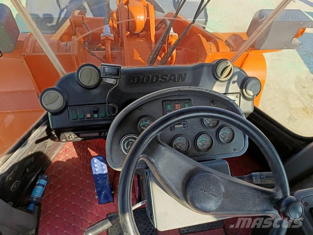 Doosan DL 505 Φορτωτές με λάστιχα (Τροχοφόροι)