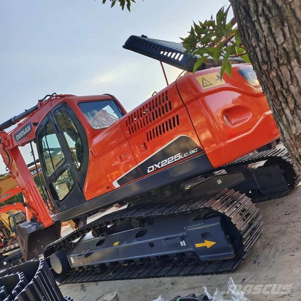 Doosan DX 225 LC Εκσκαφείς με ερπύστριες