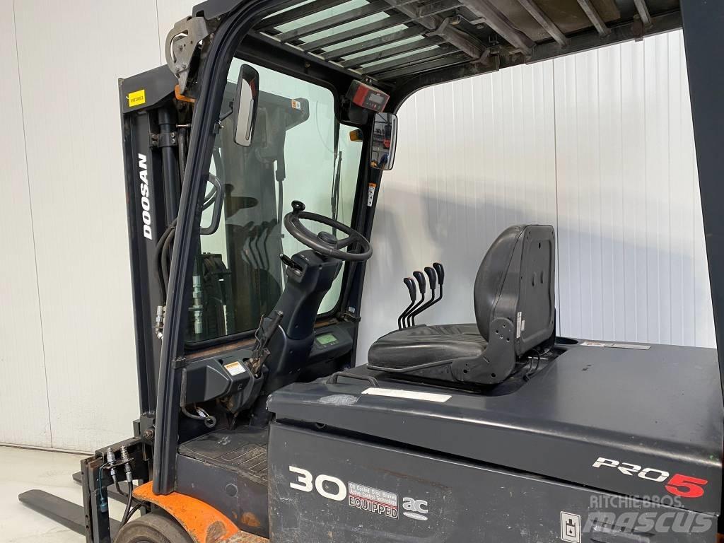 Doosan B30X-5 Ηλεκτρικά περονοφόρα ανυψωτικά κλαρκ