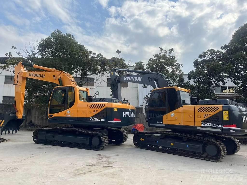 Hyundai R220LC-9S Εκσκαφείς με τροχούς - λάστιχα