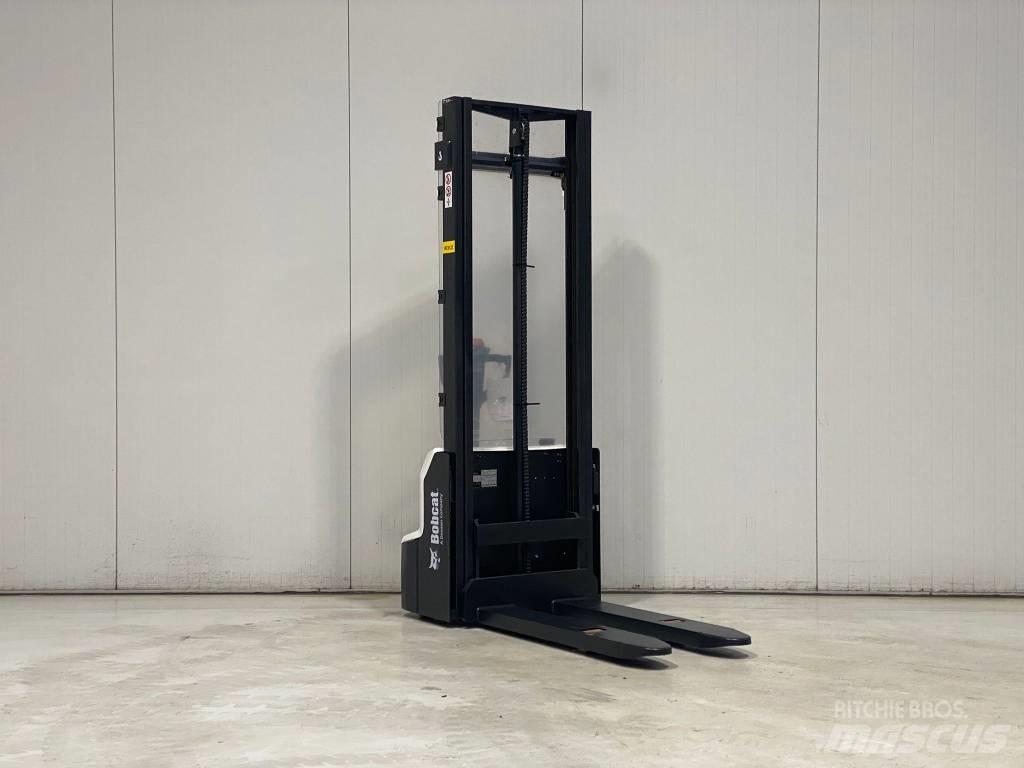 Bobcat LSM12N-7 Παλετοφόρα πεζού χειριστή με ιστό