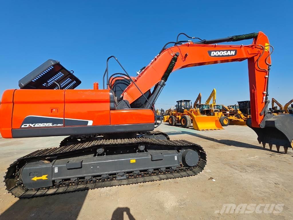 Doosan DX 225 LC Εκσκαφείς με ερπύστριες