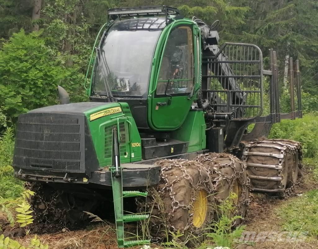 John Deere 1010 E Μεταφορείς ξυλείας