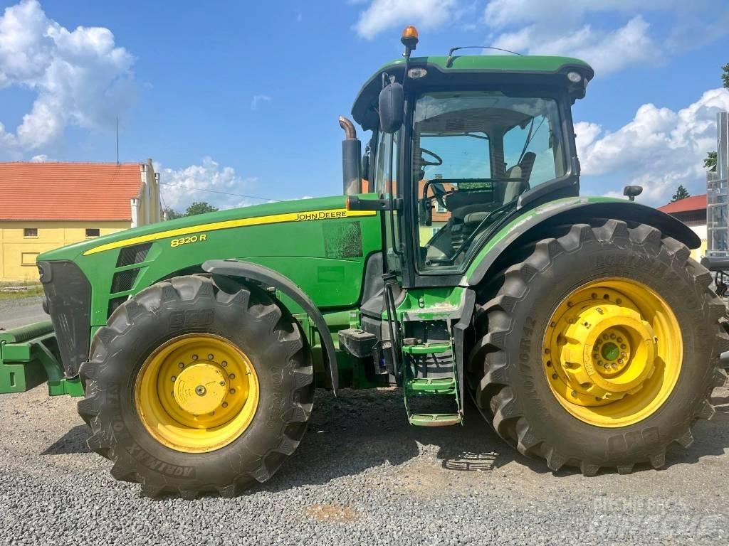 John Deere 8320 R Τρακτέρ