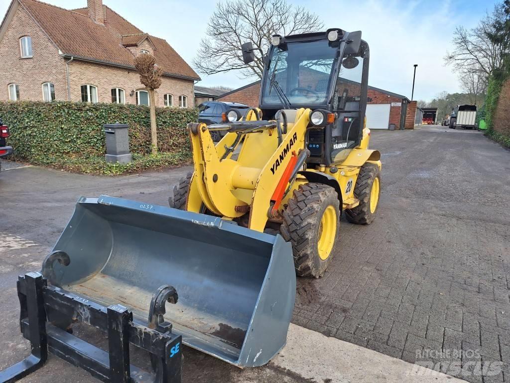 Yanmar V8 Φορτωτές πολλαπλών χρήσεων