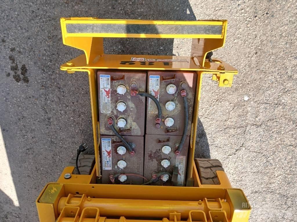 Haulotte Compact 8 Ανυψωτήρες ψαλιδωτής άρθρωσης