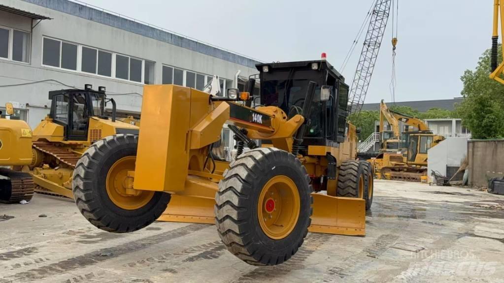 CAT 140 K Γκρέιντερς