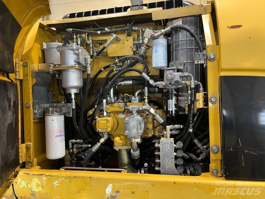CAT 323 D L Εκσκαφείς με ερπύστριες