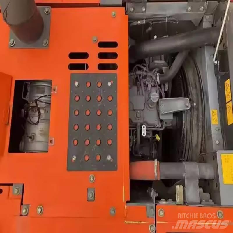 Hitachi ZX 130 Εκσκαφείς με ερπύστριες